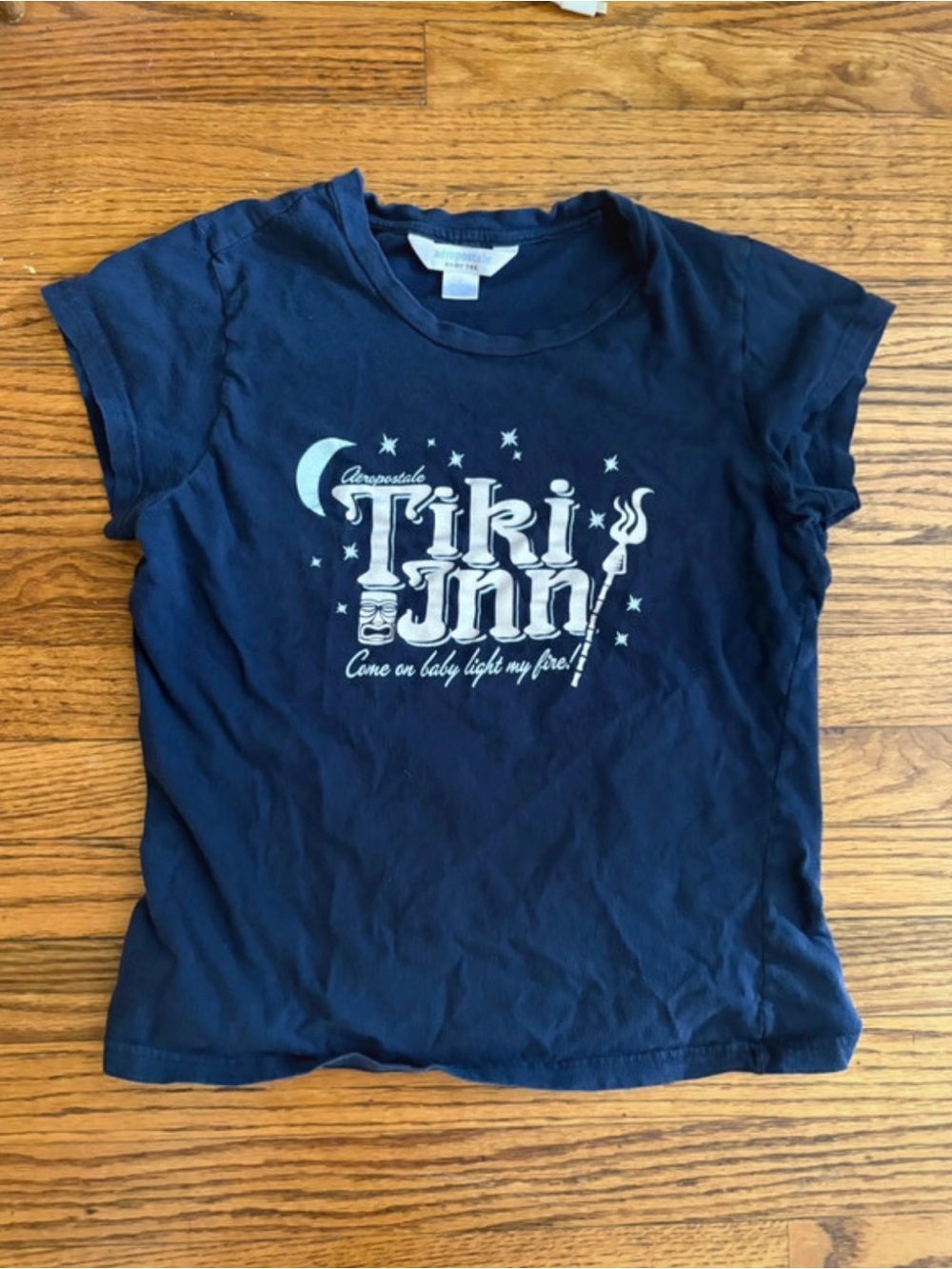 Aeropostale Navy and White Tiki Inn Graphic Tee